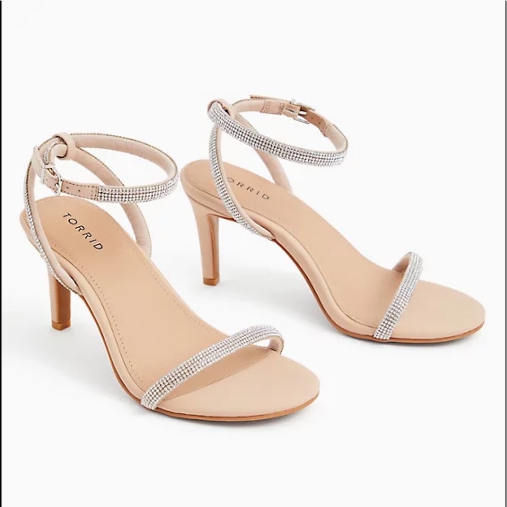 NWT TORRID wide fit rhinestone sandal